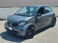 Usata Smart ForFour Prime 71 CV (52 kW) 2016 Grigio Utilitaria