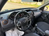 Usata Dacia Duster Lauréate 109 CV (80 kW) 2018 Nero SUV