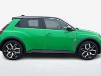 Nuova Renault 5 E-Tech Komfort 110 kW (150 CV) 2026 Verde Berlina