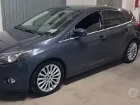 Usata Ford Focus 115 CV (84 kW) 2011 Grigio Berlina