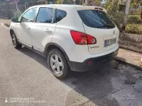Usata Nissan Qashqai Visia 106 CV (77 kW) 2008 Bianco SUV