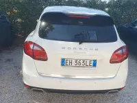 Usata Porsche Cayenne 245 CV (180 kW) 2011 Bianco SUV