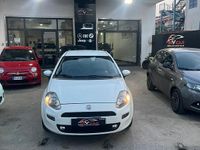 Usata Fiat Punto Lounge 75 CV (55 kW) 2012 Bianco Utilitaria