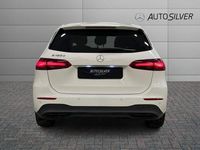 Usata Mercedes B180 Advanced Plus 116 CV (85 kW) 2023 Bianco / pastello Monovolume