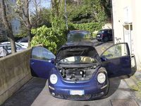 Usata VW New Beetle 105 CV (77 kW) 2007 Blu/azzurro Utilitaria