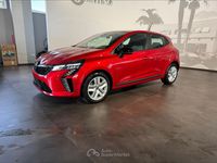 Nuova Renault Clio V Evolution 101 CV (74 kW) 2025 Rosso Berlina