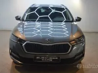 Usata Skoda Octavia Style 150 CV (110 kW) 2022 Grigio scuro Station wagon