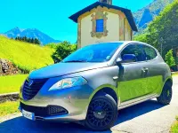 Usata Lancia Ypsilon 95 CV (69 kW) 2014 Grigio Utilitaria
