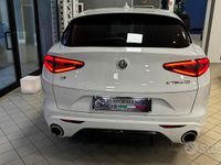 Usata Alfa Romeo Stelvio Sprint 190 CV (139 kW) 2017 Bianco SUV