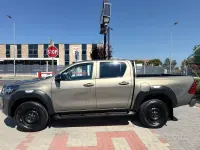 Usata Toyota HiLux Comfort 204 CV (150 kW) 2025 Marrone Pick-up