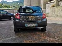 Usata Renault Clio II 75 CV (55 kW) 2005 Berlina