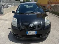Usata Toyota Yaris 90 CV (66 kW) 2007 Nero Utilitaria
