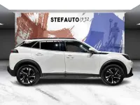 Usata Peugeot e-2008 Active 56 kW (77 CV) 2021 Bianco madreperla SUV