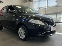 Usata Lancia Ypsilon Silver 69 CV (50 kW) 2018 Nero Utilitaria