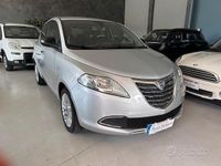 Usata Lancia Ypsilon Silver 69 CV (50 kW) 2014 Grigio Utilitaria