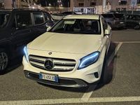 Usata Mercedes GLA200 136 CV (100 kW) 2016 Bianco SUV