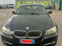 Usata BMW 318 143 CV (105 kW) 2010 Nero Berlina