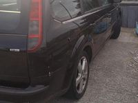 Usata Ford Focus S 116 CV (85 kW) 2006 Nero Station wagon