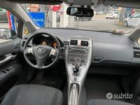 usata Toyota Auris Auris5p 1.6 dual Sol m-mt