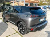 Usata Peugeot 2008 GT-line 131 CV (96 kW) 2021 Grigio SUV
