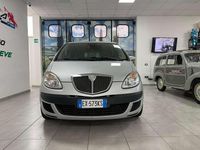 Usata Lancia Musa 95 CV (69 kW) 2005 Argento Monovolume