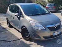 Usata Opel Meriva 74 CV (54 kW) 2013 Grigio Monovolume