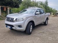 Usata Nissan Navara N-Connecta 163 CV (119 kW) 2016 Grigio Pick-up