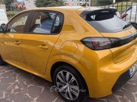 Usata Peugeot 208 Active 75 CV (55 kW) 2020 Oro Utilitaria
