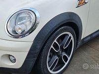 Begagnad Mini Cooper 90 HK (66 kW) 2010 Beige Halvkombi