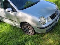 Usata VW Polo 54 CV (39 kW) 2003 Grigio Berlina