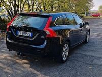 Usata Volvo V60 Momentum 136 CV (100 kW) 2014 Nero Station wagon