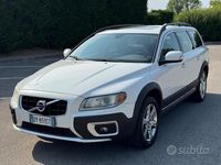 Usata Volvo XC70 175 CV (128 kW) 2010 Bianco Station wagon
