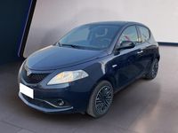 Usata Lancia Ypsilon Gold 70 CV (51 kW) 2021 Blu Utilitaria