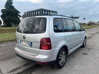 Usata VW Touran Highline 170 CV (125 kW) 2009 Grigio Monovolume