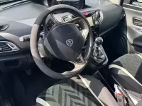 Usata Lancia Ypsilon 69 CV (50 kW) 2018 Nero Utilitaria