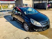 Usata Opel Corsa Sport 90 CV (66 kW) 2007 Nero Coupé