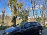 Usata Opel Astra 140 CV (102 kW) 2013 Grigio Station wagon