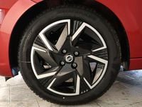 Usata Nissan Micra 125 CV (91 kW) 2023 Rosso Utilitaria