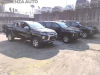 Usata Mitsubishi L200 Invite 150 CV (110 kW) 2021 Nero Pick-up
