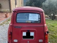 Usata Renault R4 33 CV (24 kW) 1990 Rosso Utilitaria