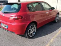 Usata Alfa Romeo 147 120 CV (88 kW) 2007 Rosso Utilitaria