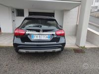 Usata Mercedes GLA200 Business 136 CV (100 kW) 2017 Nero SUV