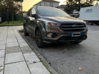 Usata Ford Kuga ST-Line 120 CV (88 kW) 2019 Grigio SUV