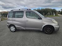 Usata Toyota Yaris Verso Sol 75 CV (55 kW) 2005 Argento Monovolume