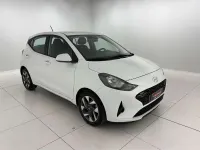 Usata Hyundai i10 67 CV (49 kW) 2024 Atlas white Utilitaria