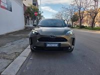 Usata Toyota Yaris Cross Lounge 92 CV (67 kW) 2022 Marrone SUV