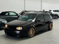 Usata VW Golf IV R 240 CV (176 kW) 2002 Marrone Berlina