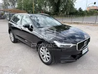 Usata Volvo XC60 Momentum 190 CV (139 kW) 2020 Nero SUV