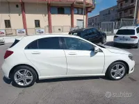 Usata Mercedes A180 109 CV (80 kW) 2013 Bianco Utilitaria