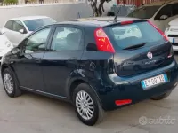 Usata Fiat Punto Street 77 CV (56 kW) 2015 Bluazzurro Utilitaria